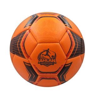 Balón de Fútbol de Diseño Superior para Deportes al Aire Libre, Uso en Entrenamientos, Tamaño Personalizado, Material Duradero, Precio Económico, Venta en Línea - Product Image 1