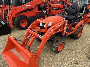 Chargeuse sur pneus Kubota Bx23s diesel puissante d'occasion, entièrement équipée avec accessoires optionnels, à vendre - Product Image 6