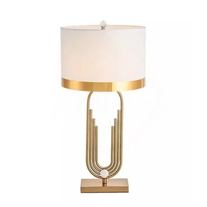 Lampe de table double LED E26 de haute qualité, écologique, lampe de bureau, lampe de maison, décoration de table, abat-jour personnalisé, fabrication artisanale, impression personnalisée - Product Image 3