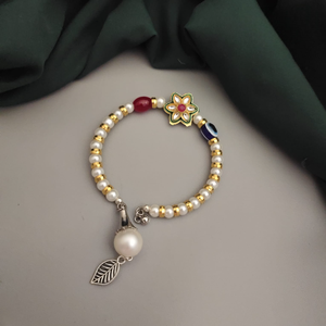 Elegante perla cuentas Ghungroo pulseras ajustables único multidiseño moda para niñas mujeres Casual ropa festiva hecha de latón - Product Image 2