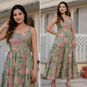 Vente en gros de longues robes Western Cambric en coton sans manches à 3 pneus pour dames pour les filles de l'Inde fabricant - Product Image 5