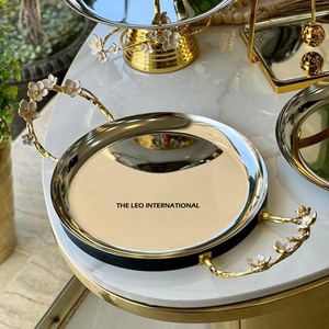 Plateau de service en bois moderne de très bon design avec poignées en métal créatif parfait pour la cuisine table basse fête décor à la maison - Product Image 2