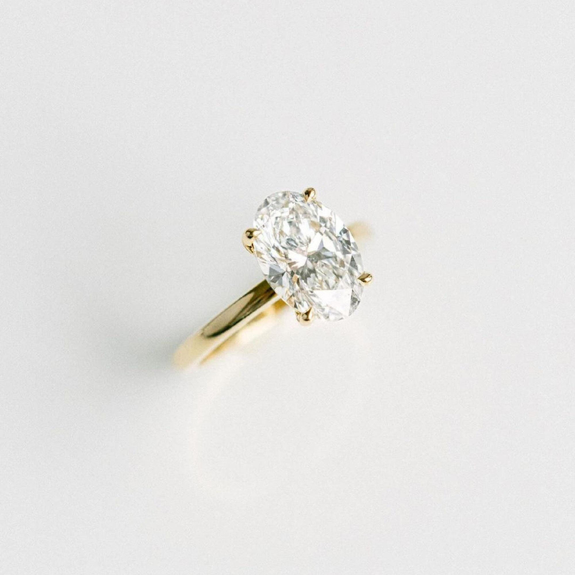 สีเหลืองทอง