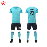 Özel yeni tasarım yüksek kalite fabrika orijinal futbol tam Set futbol takımı üniforma eğitim erkekler futbol kiti