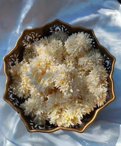 Elegante jazmín blanco artificial Gajras accesorios florales para el cabello y las manos para bodas, festivales y ocasiones especiales - Product Image 2