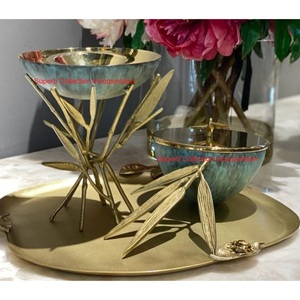 หัวเผาเครื่องหอมดอกบัวเคลือบสีทองหรูหราพร้อมแผ่นโลหะประดับด้วยใบไม้ - Product Image 3