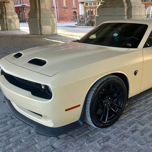 LUXURY RIDE 2023 Challenger SRT Hellcat Jailbreak, Motor Hemi V8 Supercargado de 717 HP - Product Image 1