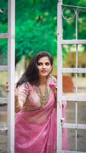 Hermosa fabricación india Faux Gorgette Sari hilo con secuencia de trabajo borde Material de lino fiesta precio al por mayor adecuado - Product Image 3