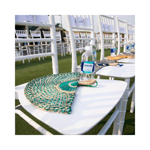 พัดมือหญ้าทะเลทำด้วยมือสไตล์ใบปาล์มทอแบบเรียบง่ายสำหรับตกแต่งกิจกรรมของขวัญแต่งงานจากร้าน99 GD - Product Image 1