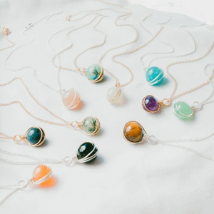 Ensemble de pendentifs pour enfants en métal naturel plaqué or de 10mm en forme de pyramide et de pierre précieuse en quartz rose fait à la main bijoux de mode - Product Image 3