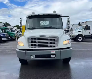 รถบรรทุกแท้ มือสอง ปี 2014 2016 2017 2018 สำหรับ Freightliner M2 106 24 ฟุต แบบพื้นเรียบ - เกียร์อัตโนมัติ 6,9 สปีด พร้อมลิฟท์ท้าย พร้อมส่งออก - Product Image 1