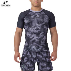 Rashguard de Jiu Jitsu personnalisé, chemise de compression BJJ, anti-boulochage, sans décoloration, sublimation, rashguard de MMA fabriqué au Pakistan - Product Image 1