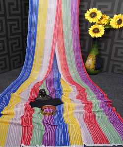 Festive Wear Designer Silk Saree Sari Shari con bordado y trabajo de secuencia Perfecto para bodas y celebraciones - Product Image 3