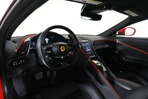 รถคูเป้สีแดง รุ่นปี 2022 มือสอง สภาพดี ขับเคลื่อนล้อหลัง สีดำ - Product Image 3