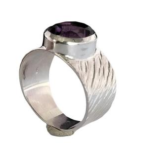 Bague de style classique en argent 925 avec pierre de naissance en améthyste pour cadeau de mariage de fiançailles pour femmes ou anniversaire - Product Image 6