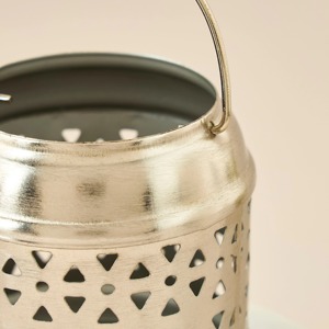 Lanterne de tombe en aluminium avec motif de feuilles Couleurs personnalisées Intérieur et extérieur Décoration de maison et de jardin Design classique éclair - Product Image 6