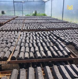 Briquettes de charbon de bois de coco hexagonales en bois dur, 55-75% de carbone fixe, pour barbecue extérieur, longue durée de combustion, haute chaleur, combustible pour grillades, meilleur prix - Product Image 3