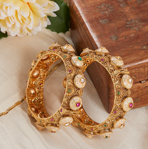 Bracelets en laiton de perle de concepteur, avec filigrane complexe et conception ajourée, sont disponibles aux prix de gros. - Product Image 6