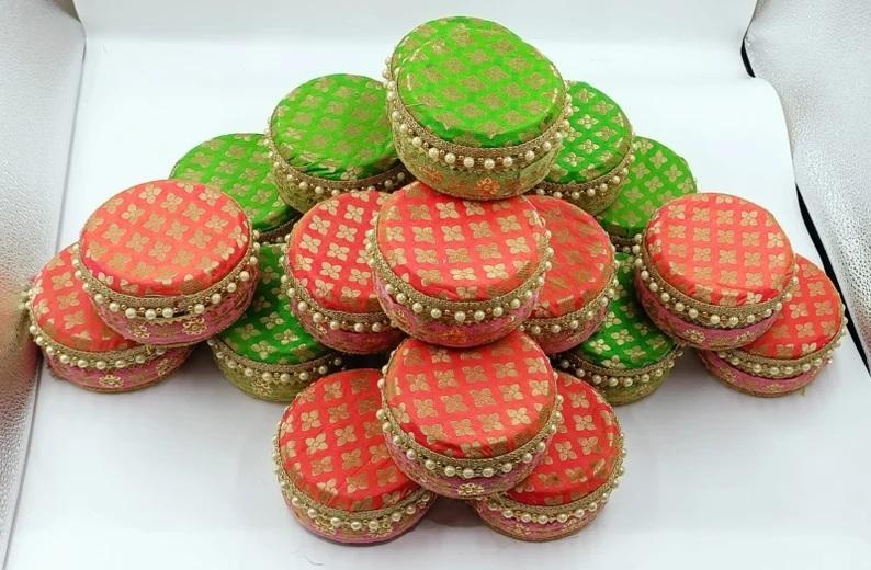 Identique à l'image