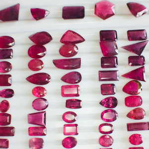 หิน Rubellite ธรรมชาติตัดแบบหลวมมีคุณภาพดี AAA เงางามมีสีแดงตัดได้อย่างสมบูรณ์แบบราคาถูก - Product Image 5