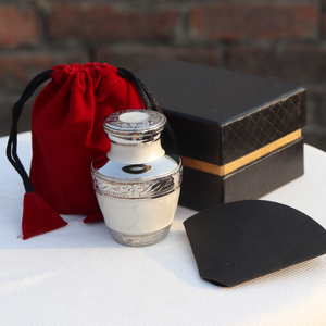 Urne funéraire pour enfant de haute qualité HHO, petite taille, en métal, écologique, personnalisable, design de monument funéraire, excellent rapport qualité-prix - Product Image 5