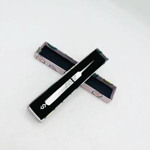 Pince à épiler droite et pointue en acier inoxydable durable avec pince à épiler pour extension de cils gravée Logo personnalisé accepté - Product Image 4