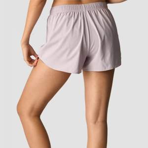 Short d'entraînement respirant 2 en 1 pour femme avec poches-Polyvalent et fonctionnel, parfait pour le jogging, la randonnée et les vêtements décontractés - Product Image 2