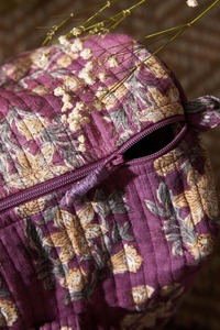 Bolsa de Viaje Deportiva Casual de Lujo, Fabricada en Algodón Slub Estampado a Mano en Color Morado, de Gran Capacidad, Duradera, Ecológica y Táctica - Product Image 3