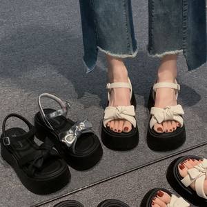 Nouvelles chaussures Mary Jane de style français printemps-été, ballerines rétro britanniques à semelle épaisse en cuir, chaussures à talons hauts élégantes et cool - Product Image 1