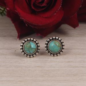 Kingman Turquoise Stud Boucles d'oreilles en argent sterling Boho Jewelry - Product Image 1