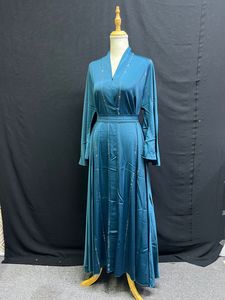 Abaya Turca de Lujo 2026, Transpirable, con Lentejuelas, Dobladillo Acampanado, Hecha a Mano con Cristales, para Mujeres Musulmanas, Ideal para Fiestas - Product Image 3