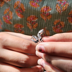 แหวนเงินงู CZ วงแหวนเงิน CZ วงตางู - Product Image 4