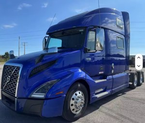 Camion semi-remorque T680 Sleeper 2025 d'occasion - Toit surélevé, 400 CV, boîte automatique 12 vitesses - Product Image 6