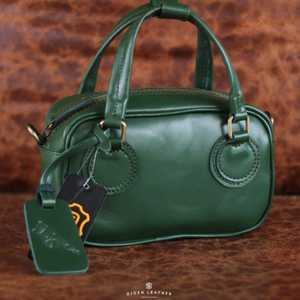 Stylish <b>Women</b> <b>Sling</b> <b>Bag</b> Best Seller Real Leather Shoulder <b>Bag</b> Casual Daily Durable Handmade in Indonesia Perfect Daily Fashion - Product Image 3