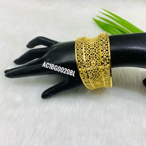 <b>Bangles</b> & Bracelets / Women: Jewellery - <b>Gold</b> Plated - Product Image 1