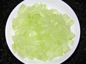 เจลลี่ว่านหางจระเข้สดชื่นอย่างเป็นธรรมชาติด้วยเนื้อบางเบาและกรอบที่ทำจากว่านหางจระเข้จริงเหมาะสำหรับการให้ความชุ่มชื้นและสุขภาพในชีวิตประจำวัน - Product Image 5