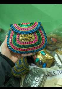 Bolso de mano con incrustaciones de mosaico de lujo para mujer moderna estilo elegante bolso de mano de mosaico de Metal para bodas y celebraciones y precio bajo - Product Image 3