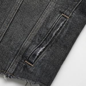 Veste en jean pour femme économique, coupe courte, couleur personnalisée, bords effilochés, boutons audacieux, tendance urbaine, coton uni teint - Product Image 5