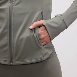 Conjunto de Yoga de dos piezas sin costuras para mujer, mallas de cintura alta, Top corto de manga larga, transpirable, de secado rápido, con bolsillos en V, deportes de Fitness - Product Image 2