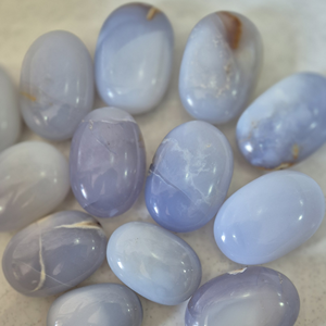 Pierre de paume ovale en calcédoine bleue naturelle polie de haute qualité pour la décoration de la maison Feng Shui, savon écologique - Product Image 5