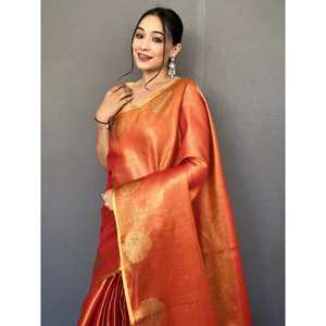 Sari de Seda Tejida Naranja Fascinante con Blusa para Bodas - Product Image 3