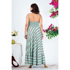 Vestido Maxi Verde con Cuello en V y Cintura Impero para Mujer, Transpirable y con Dobladillo Acampanado, para Uso Casual y de Fiesta - Product Image 4