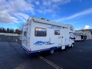 Autocaravana Elnagh Marlin 65D Usada del 2005, RV Familiar Económica en Venta - Product Image 6