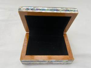 Boîte à bijoux élégante en nacre Coffret cadeau artisanal pour cosmétiques en gros - Product Image 4