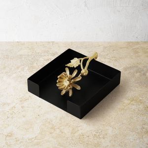 Caja de pañuelos metálica plateada impermeable hecha a mano, organizador brillante pulido con diseño floral, de lujo para restaurante, hotel, mesa de comedor. - Product Image 4