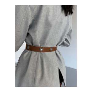 Ceinture pour pantalon, veste, chemise et robe pour femme avec boucle carrée et accessoire en forme de cœur - Tan-Darkening - Product Image 6