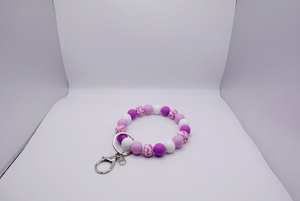 Porte-clés fait main avec perles en bois et anneau en acier inoxydable | Porte-clés coloré en perles de bois et acier inoxydable | VRNQ - Product Image 2