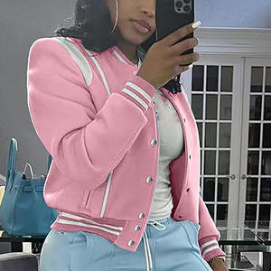 Veste universitaire pour femmes Veste universitaire rouge coupe ajustée Vente en gros Veste universitaire personnalisée OEM pour femmes - Product Image 4