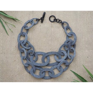 Collar Moderno de Cuerno de Buey para Atuendos Modernos, Fabricante y Proveedor de la India, para Fiestas y Eventos de Moda - Product Image 2