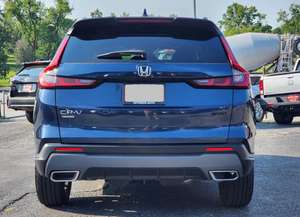 Bien entretenu propre 2025 Hond-un hybride C-R-V - Product Image 3